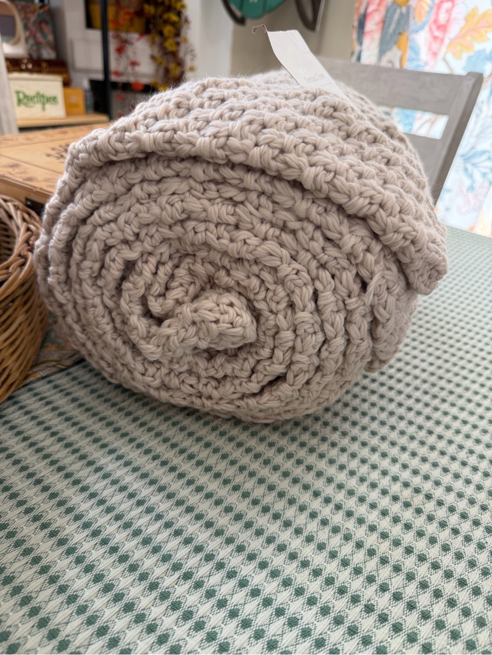 New Threshold Oversized Throw Blanket Chunky Knit Throw Blanket 70x50 
Gorgeous
